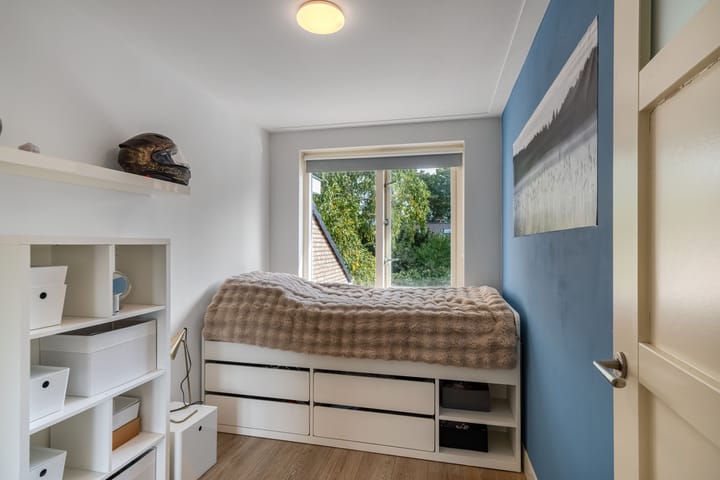 Vrijstaande woning te koop: Van Limburg Stirumstraat 17, Huizen
