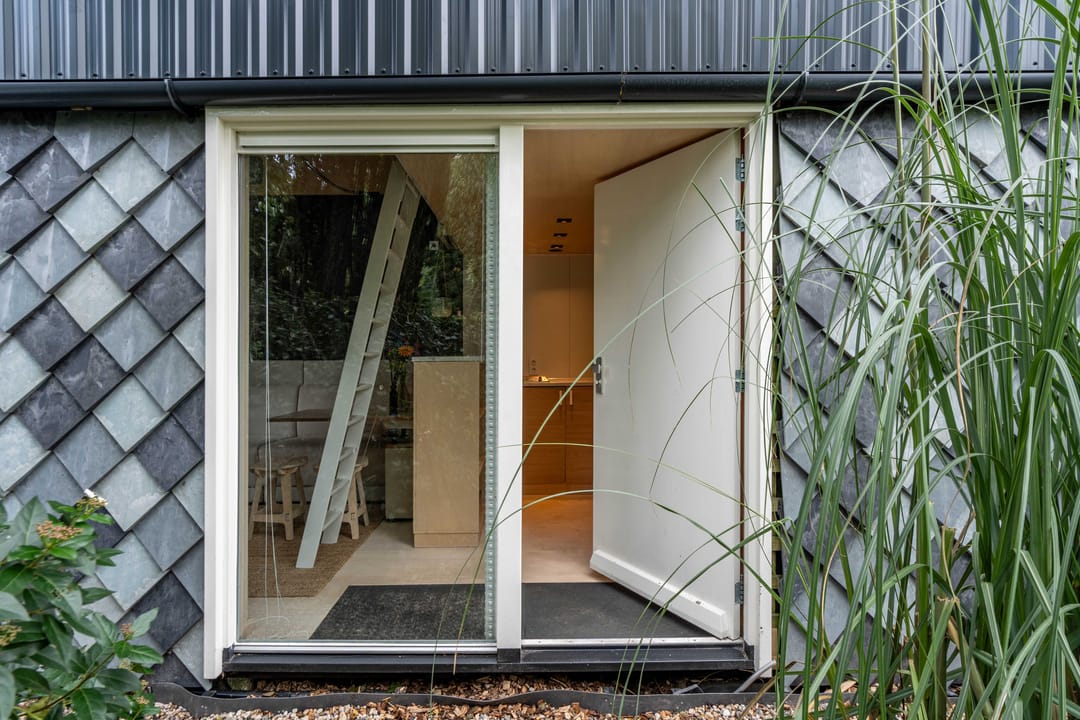 Photo 38 of Van Limburg Stirumstraat 17