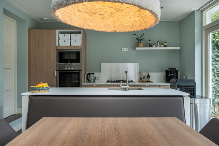 Vrijstaande woning te koop: Van Limburg Stirumstraat 17, Huizen