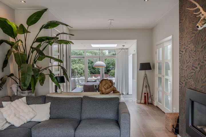 Vrijstaande woning te koop: Van Limburg Stirumstraat 17, Huizen
