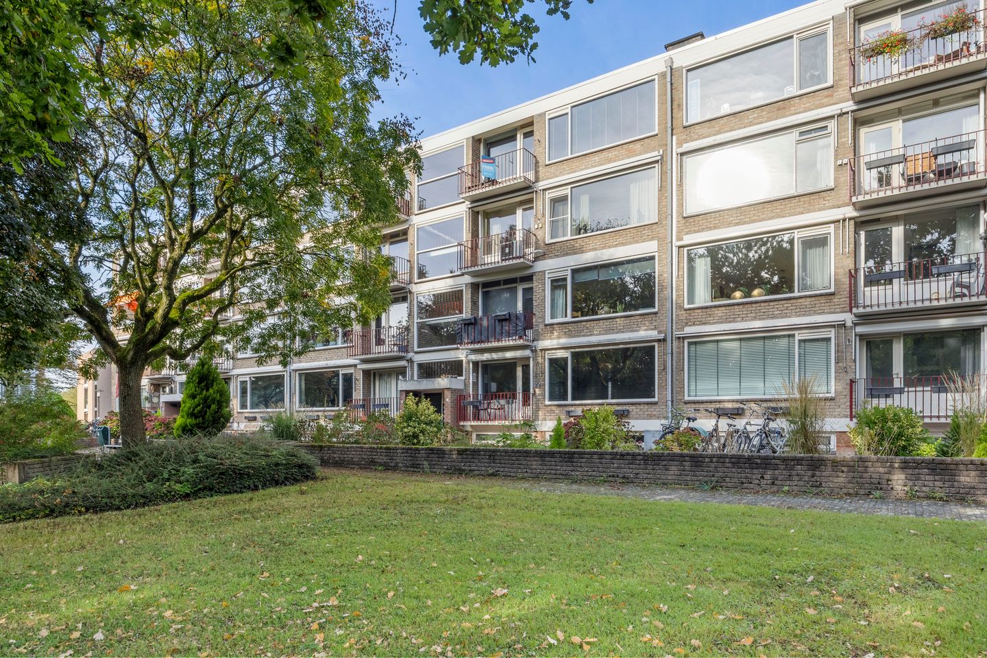 Foto 4 van Stadswal 32-B