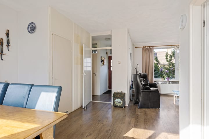 Hoekwoning te koop: Stjûrmanstún 15, Hallum