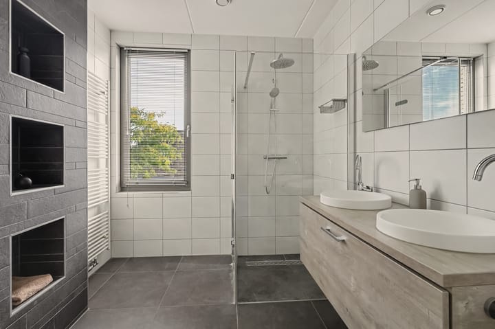 Hoekwoning te koop: Landheer 12, Eindhoven