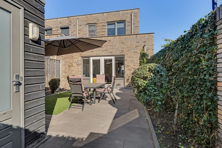 Hoekwoning te koop: Landheer 12, Eindhoven