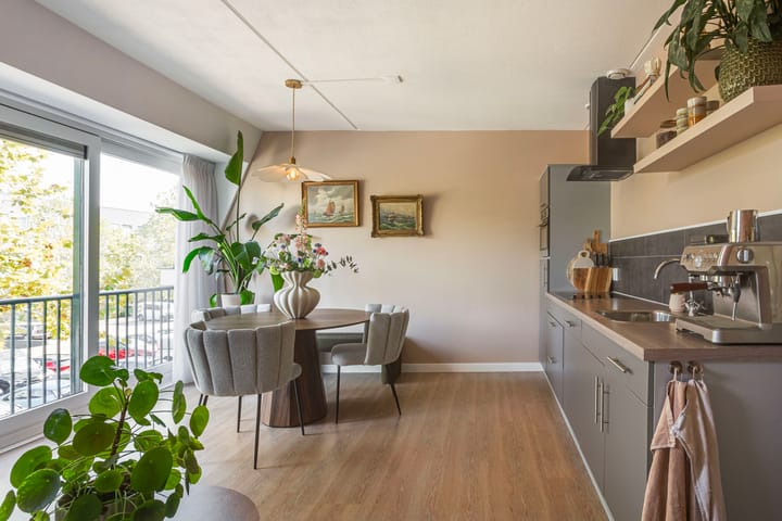 Foto 4 van Grotestraat 104-14