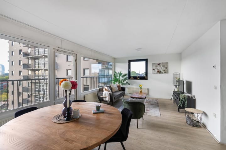 Appartement te koop: De Brink 160, Groningen