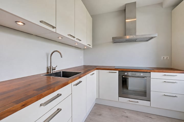 Appartement te koop: Wijenburglaan 111, Arnhem