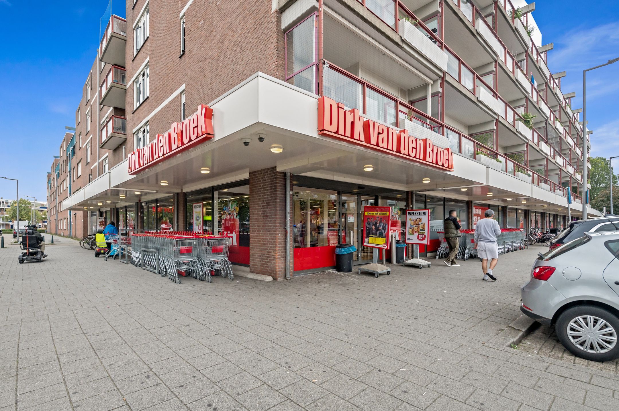Photo 39 of Albert Rousselsingel 50
