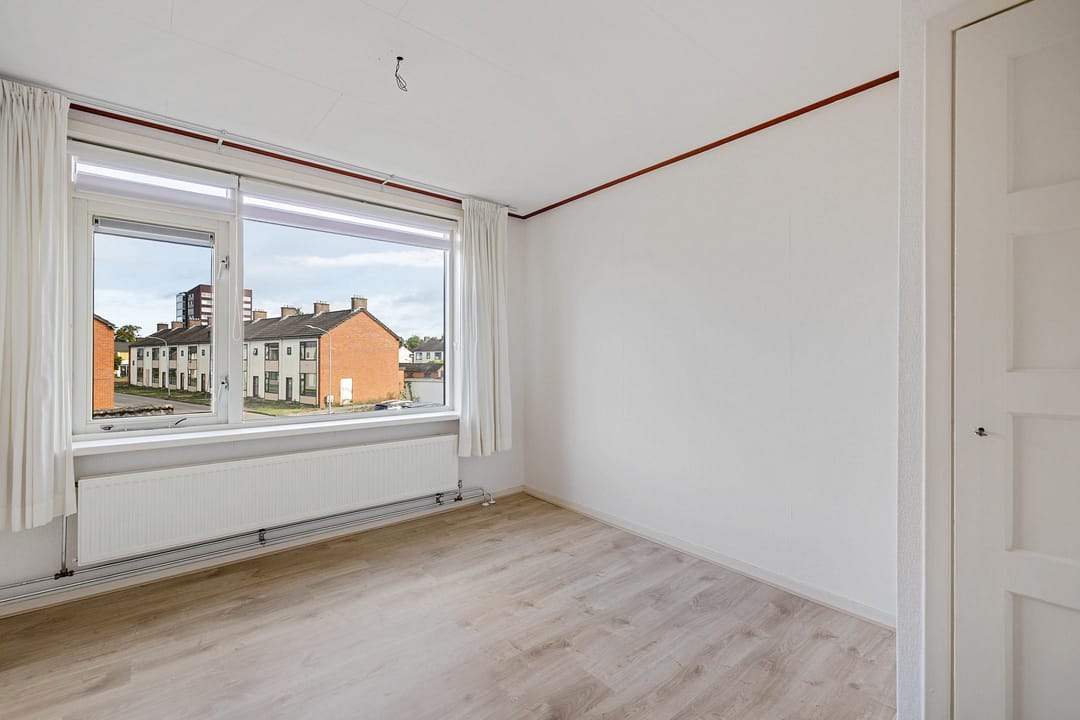 Photo 16 of J. van Ravenswaaystraat 15