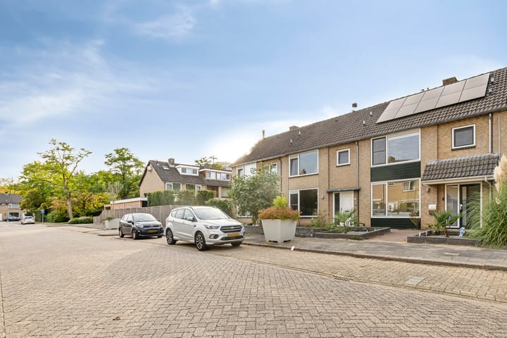 Tussenwoning te koop: Tureluurhof 27, Purmerend