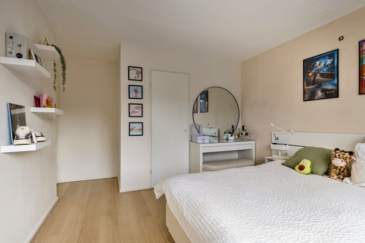 Tussenwoning te koop: Tureluurhof 27, Purmerend