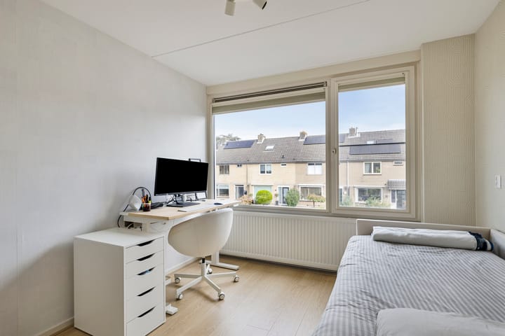 Tussenwoning te koop: Tureluurhof 27, Purmerend