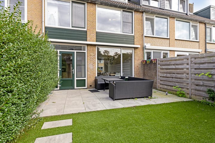 Tussenwoning te koop: Tureluurhof 27, Purmerend