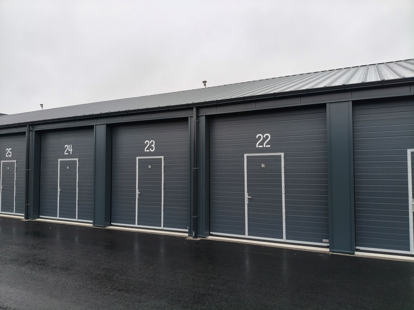 Bekijk foto 1 van Biensma 8-C22