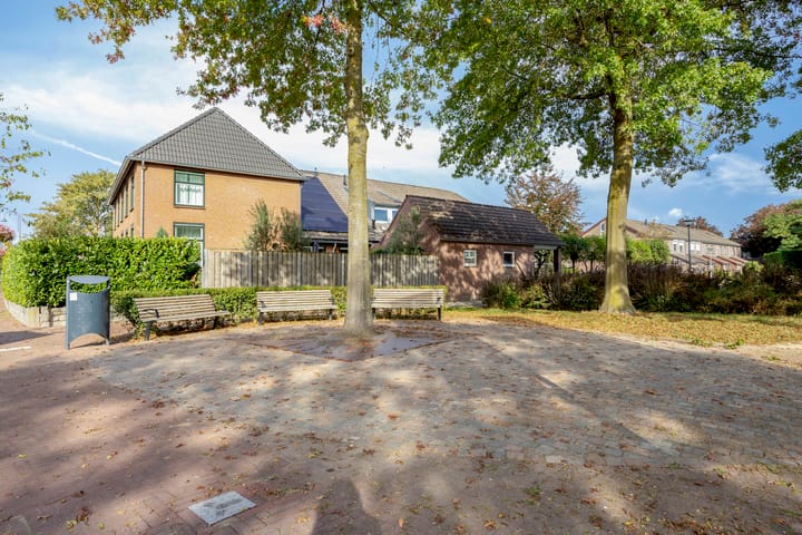 Tussenwoning te koop: Ligusterstraat 5, Heteren
