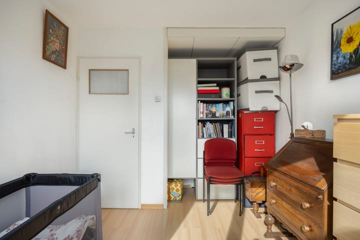 Tussenwoning te koop: Ligusterstraat 5, Heteren