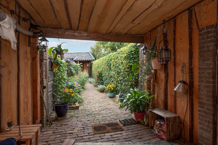 Twee-onder-één-kap te koop: Deldenerstraat 162, Hengelo