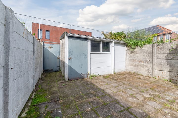 Tussenwoning te koop: Frederik van Eedenstraat 19, Tilburg