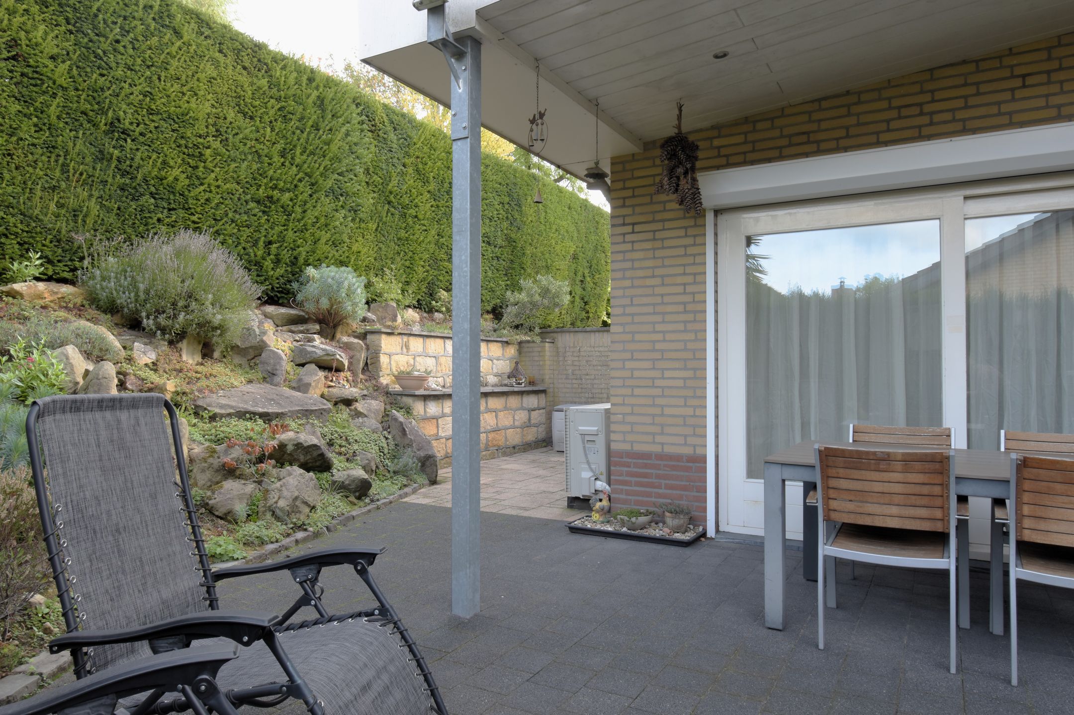 Photo 21 of Karolingenstraat 2