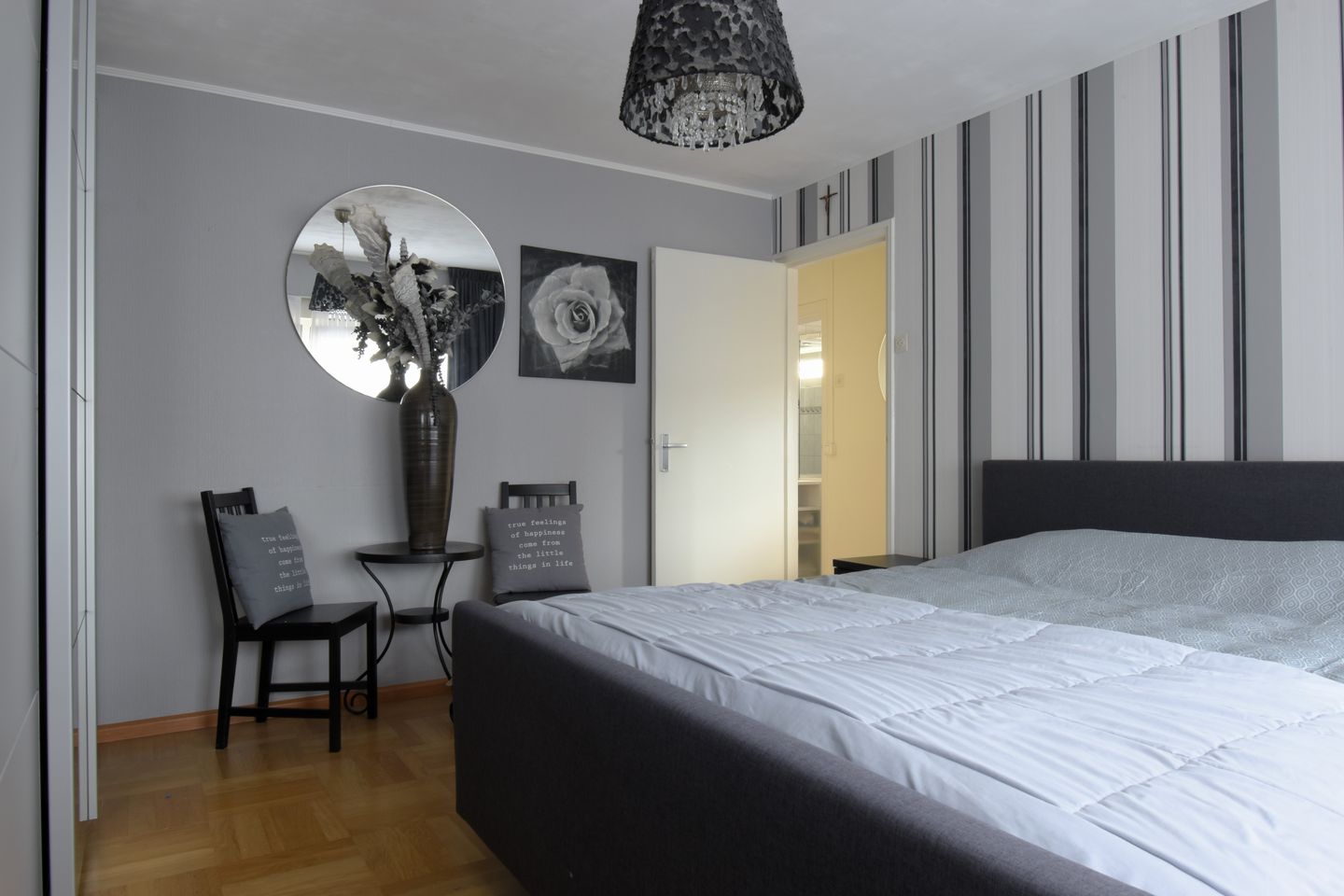 Photo 14 of Karolingenstraat 2