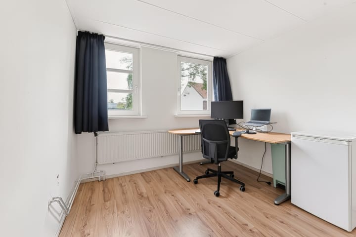 Tussenwoning te koop: Frederik van Eedenstraat 19, Tilburg
