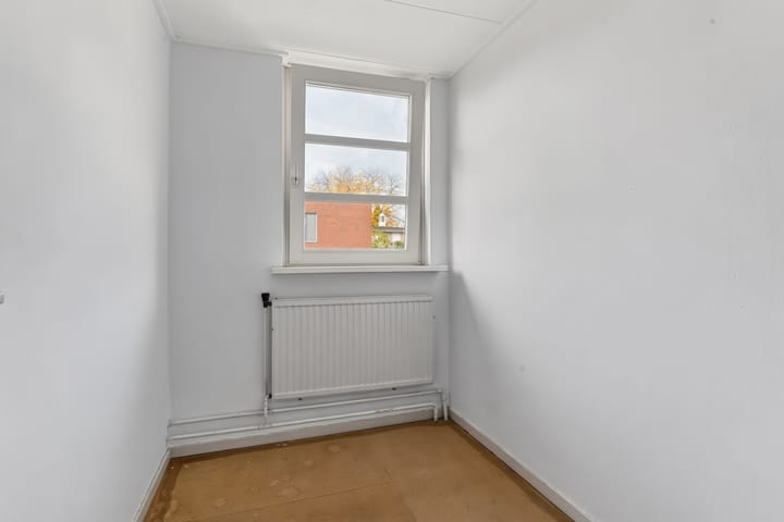 Tussenwoning te koop: Frederik van Eedenstraat 19, Tilburg