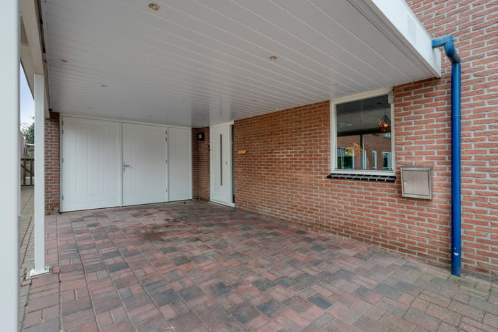 Twee-onder-één-kap te koop: Loozermars-Noord 23, Gramsbergen