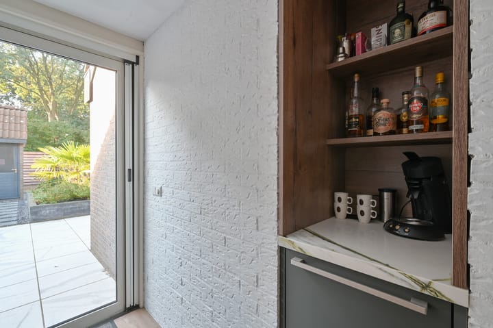 Tussenwoning te koop: Agaat 11, Mijdrecht