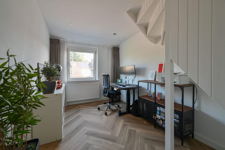 Tussenwoning te koop: Agaat 11, Mijdrecht