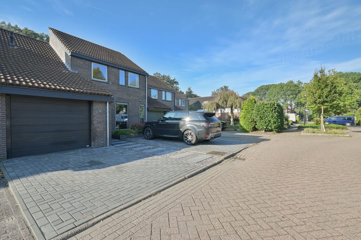 Tussenwoning te koop: Agaat 11, Mijdrecht