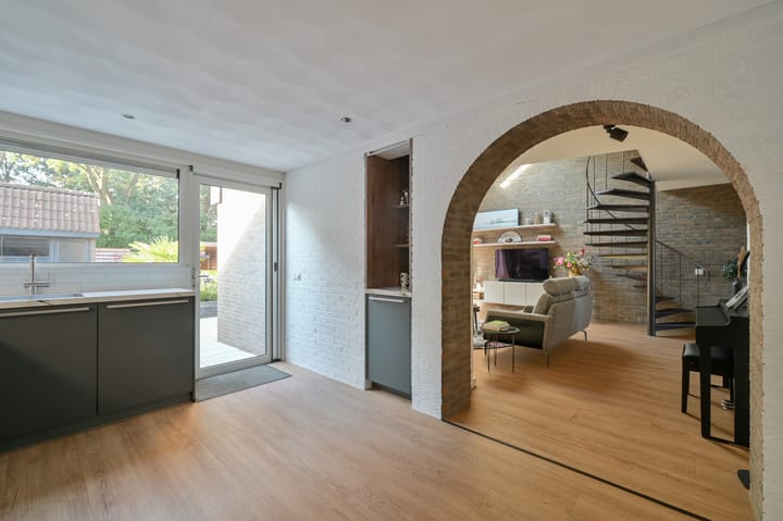 Tussenwoning te koop: Agaat 11, Mijdrecht