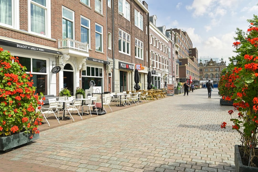 Photo 23 of Huijgensstraat 13-D
