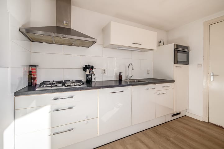 Tussenwoning te koop: Baardwijksestraat 43, Waalwijk