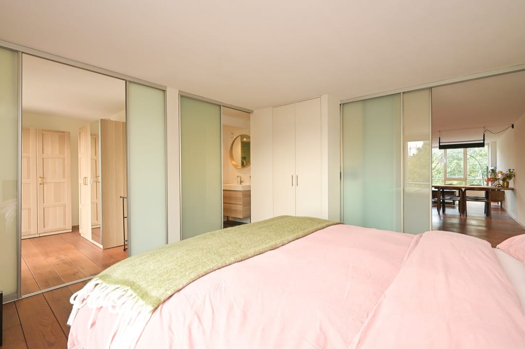 Photo 11 of Huijgensstraat 13-D