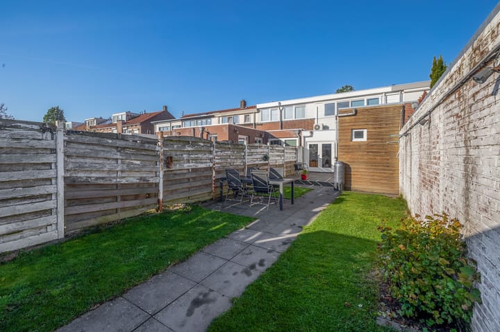 Tussenwoning te koop: Baardwijksestraat 43, Waalwijk