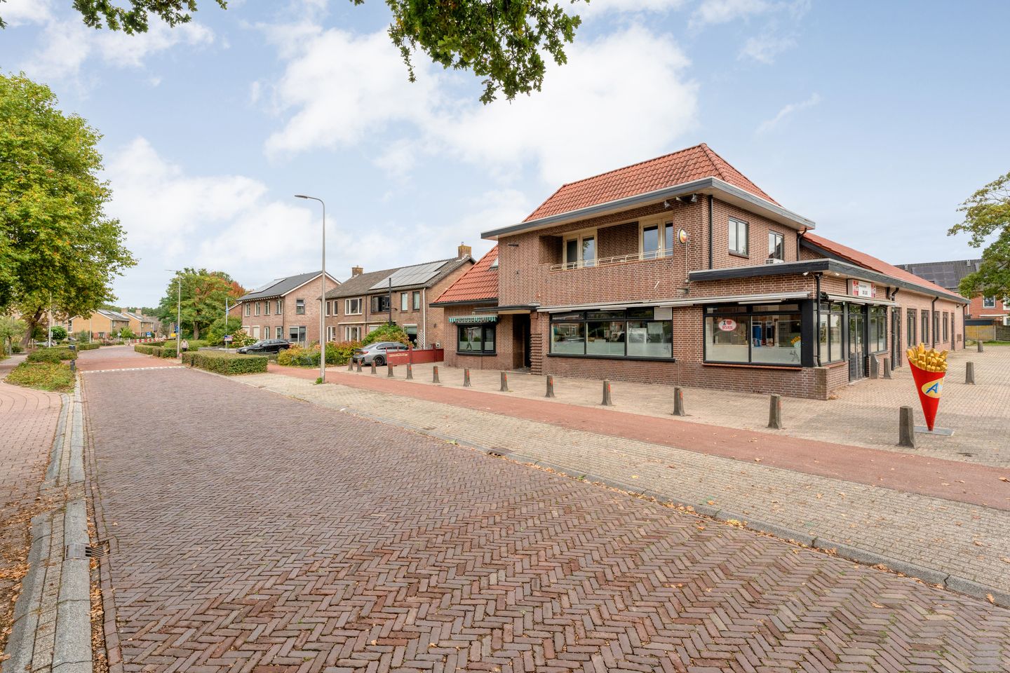 Bekijk foto 3 van Looweg 38