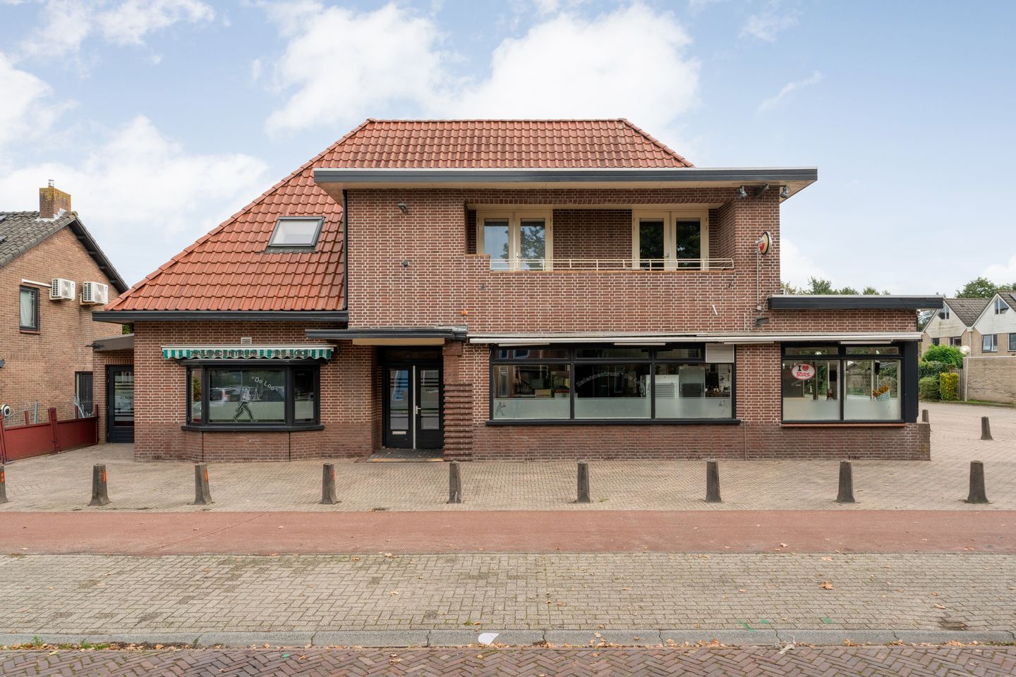 Bekijk foto 2 van Looweg 38