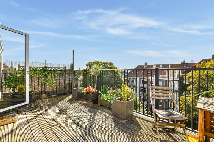 Appartement te koop: Mr. P.N. Arntzeniusweg 14-3, Amsterdam