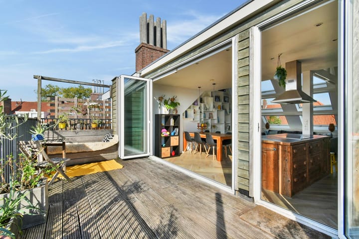 Appartement te koop: Mr. P.N. Arntzeniusweg 14-3, Amsterdam