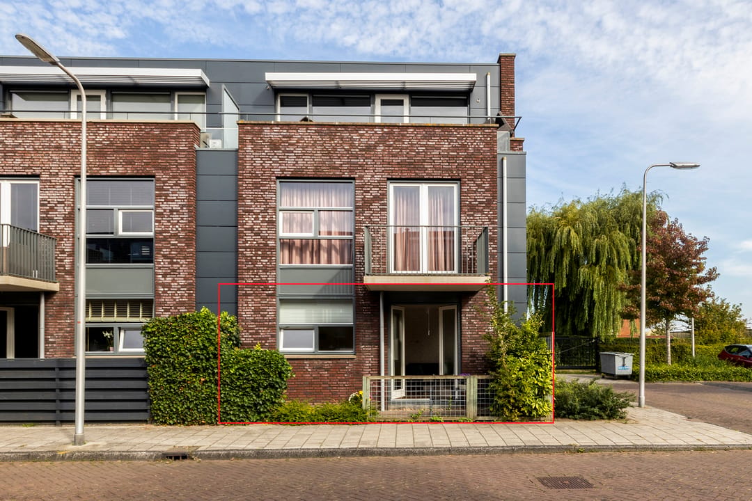 Foto 1 van Van Poeljestraat 21