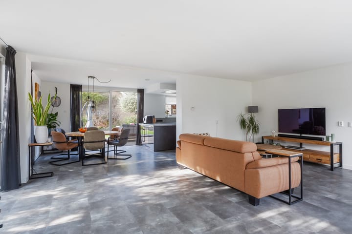 Vrijstaande woning te koop: Meerkoet 2, Rozenburg (Zh)