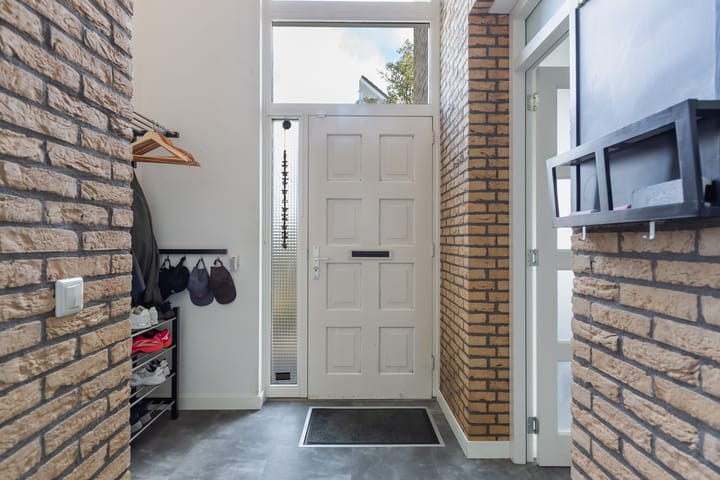 Vrijstaande woning te koop: Meerkoet 2, Rozenburg (Zh)
