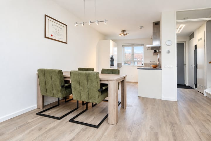Tussenwoning te koop: Ockenburger Tientweg 4, Rijswijk (Zh)
