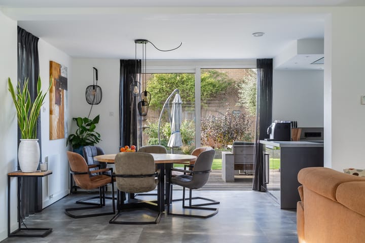 Vrijstaande woning te koop: Meerkoet 2, Rozenburg (Zh)