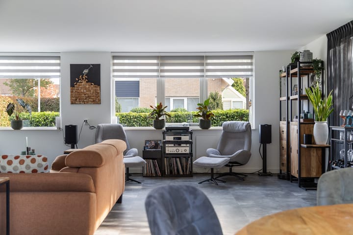 Vrijstaande woning te koop: Meerkoet 2, Rozenburg (Zh)