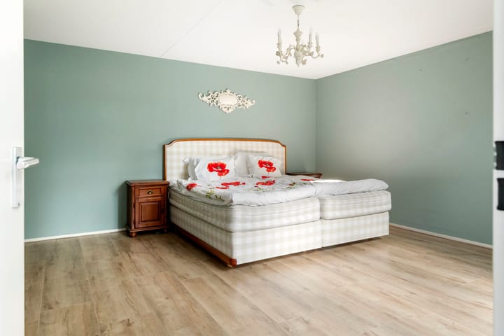 Tussenwoning te koop: Ruisvoorn 13, Tiel
