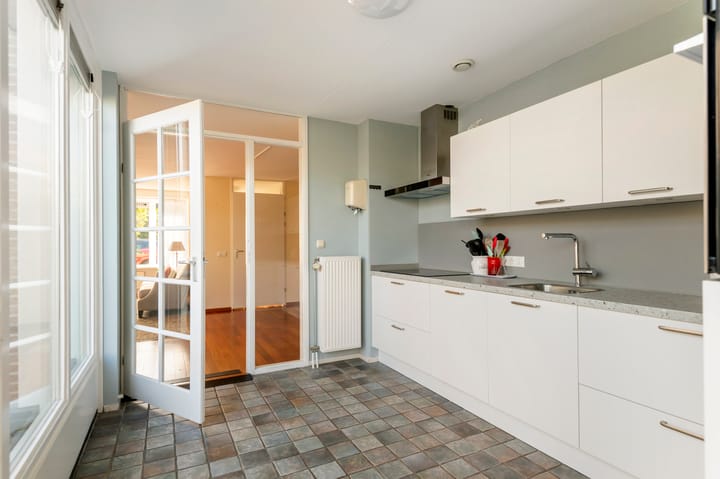 Tussenwoning te koop: Ruisvoorn 13, Tiel