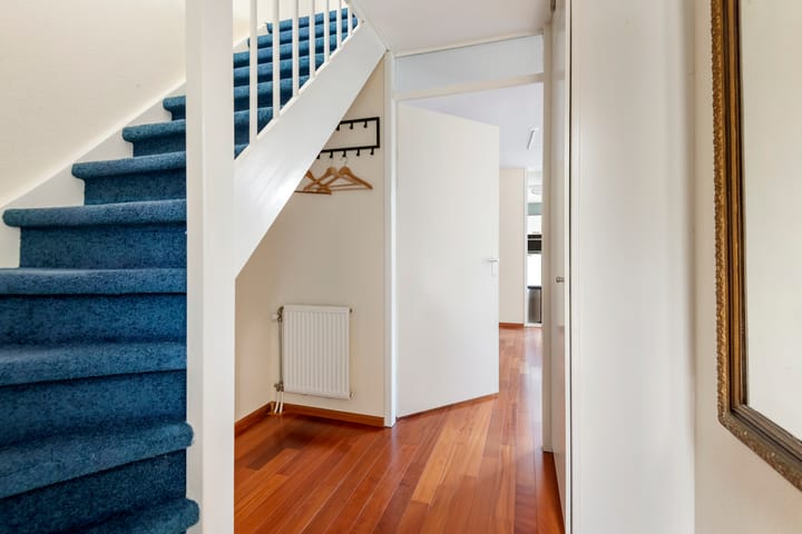 Tussenwoning te koop: Ruisvoorn 13, Tiel
