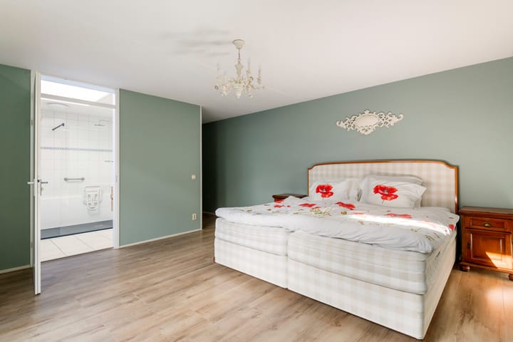 Tussenwoning te koop: Ruisvoorn 13, Tiel