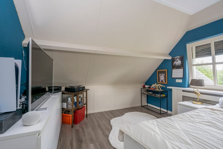 Vrijstaande woning te koop: Vrouwenweg 29, Nijkerkerveen